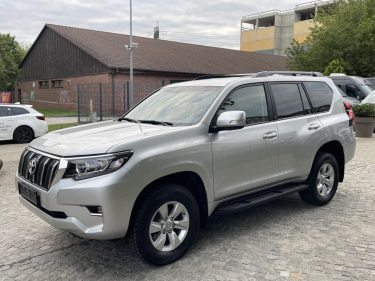 Toyota LAND CRUISER 150 LONG 2.8 D-4D 