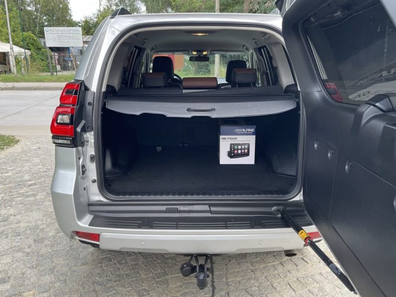 Toyota LAND CRUISER 150 LONG 2.8 D-4D 