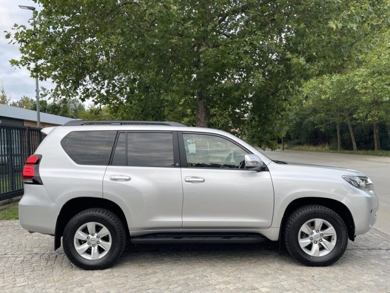 Toyota LAND CRUISER 150 LONG 2.8 D-4D 