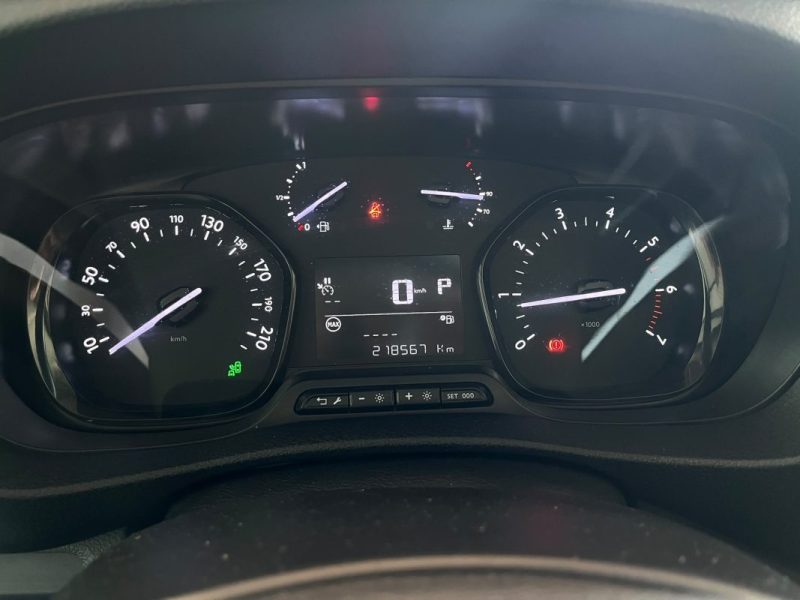 🚗 CITROËN JUMPY M 2.0 BLUEHDI 177ch ⚙️ CLUB 🚐 Cabine approfondie ❄️ Climatisation 📱 Bluetooth
