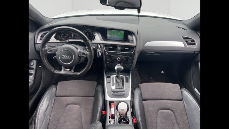 AUDI A4 2.0 TDI 177CH S-LINE BOITE AUTOMATIQUE