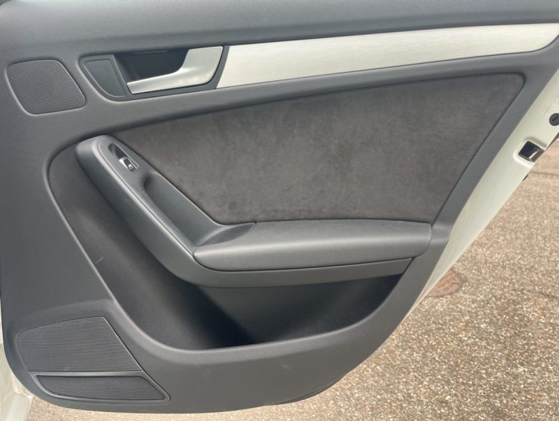 AUDI A4 2.0 TDI 177CH S-LINE BOITE AUTOMATIQUE