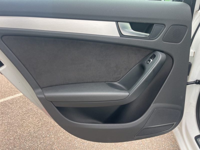 AUDI A4 2.0 TDI 177CH S-LINE BOITE AUTOMATIQUE
