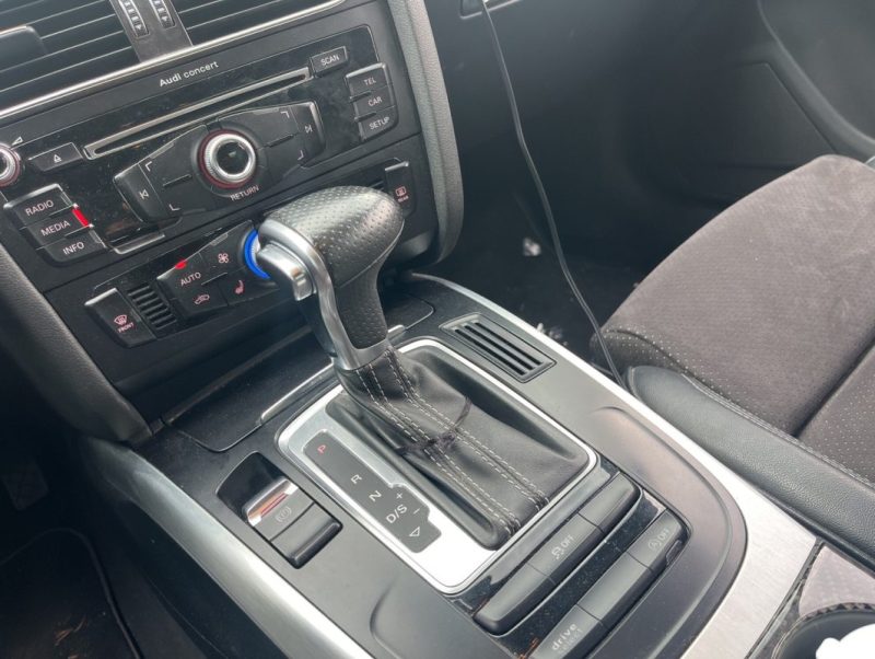 AUDI A4 2.0 TDI 177CH S-LINE BOITE AUTOMATIQUE