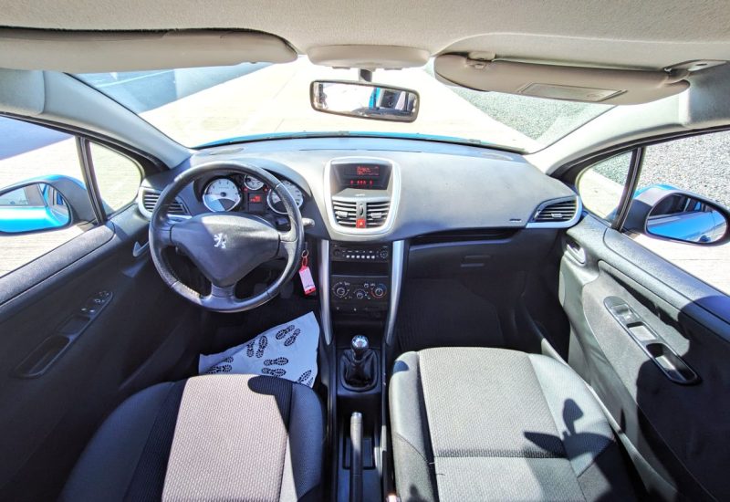 PEUGEOT 207+ 1.4 100CV SPORT 5PORTES 1ER MAIN GARANTIE 6MOIS