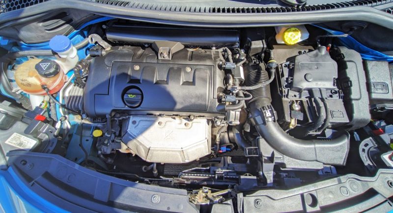 PEUGEOT 207+ 1.4 100CV SPORT 5PORTES 1ER MAIN GARANTIE 6MOIS