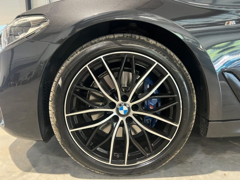 BMW - SERIE 5 - TOURING - 530D  3.0l - 265 cv - M SPORT - 82000 Km - Full Options  - Xdrive 