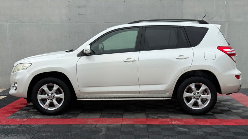 TOYOTA RAV4 150 D-4D LECAP 2WD 2010