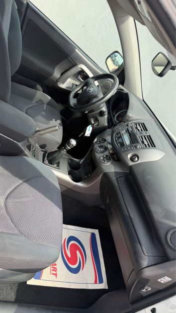 TOYOTA RAV4 150 D-4D LECAP 2WD 2010
