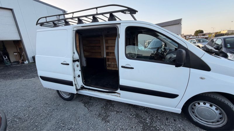 PEUGEOT EXPERT 227 L1H1 2.0 HDI 120 PACK CD CLIM 2011