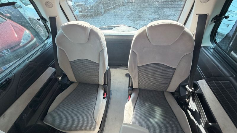 PEUGEOT 807 2.0 HDI 136 PREMIUM 2012