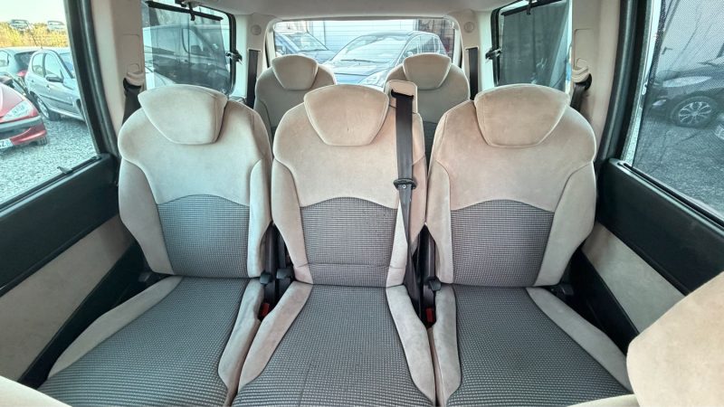 PEUGEOT 807 2.0 HDI 136 PREMIUM 2012