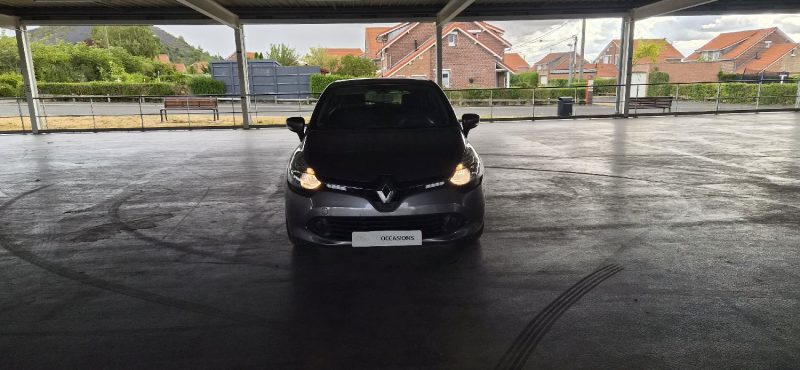 RENAULT CLIO 1.2 ESSENCE 75 CV AN 2013 PROPRE 112 KM