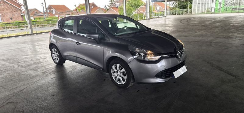 RENAULT CLIO 1.2 ESSENCE 75 CV AN 2013 PROPRE 112 KM