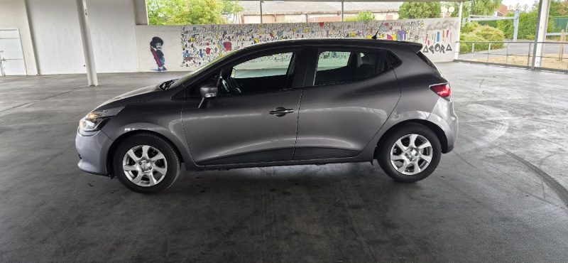 RENAULT CLIO 1.2 ESSENCE 75 CV AN 2013 PROPRE 112 KM