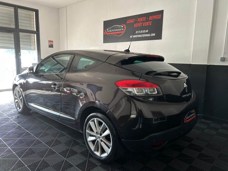 RENAULT MEGANE 3 XV DE FRANCE 1.9 DCI 130