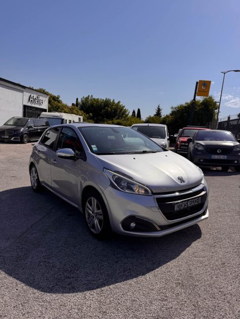 PEUGEOT 208 1.2 82 ACTIVE DISTRIBUTION NEUVE 
