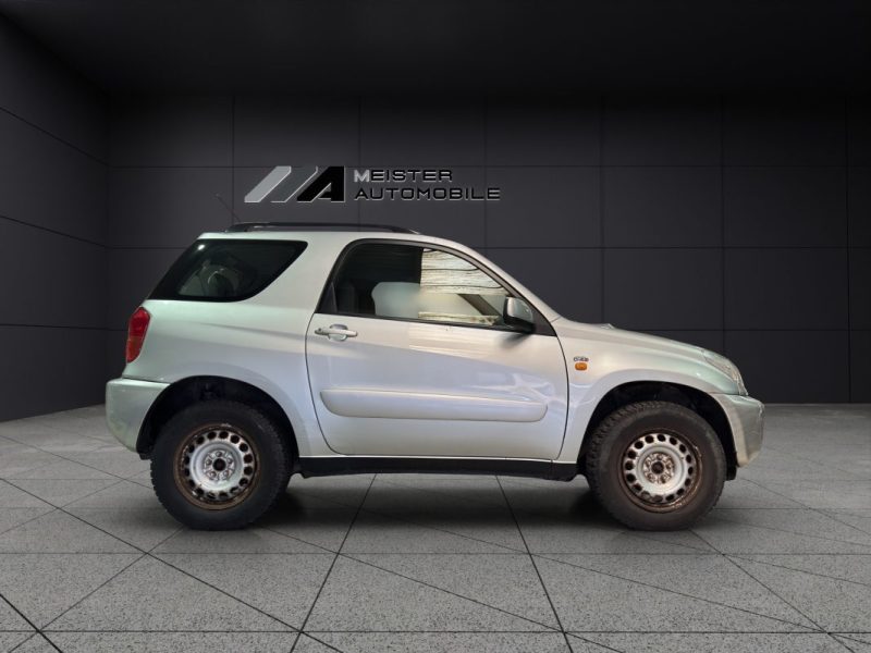 TOYOTA RAV4 2.0 D-4D 116CH 4X4 VX 2022