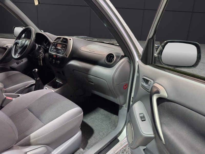 TOYOTA RAV4 2.0 D-4D 116CH 4X4 VX 2022