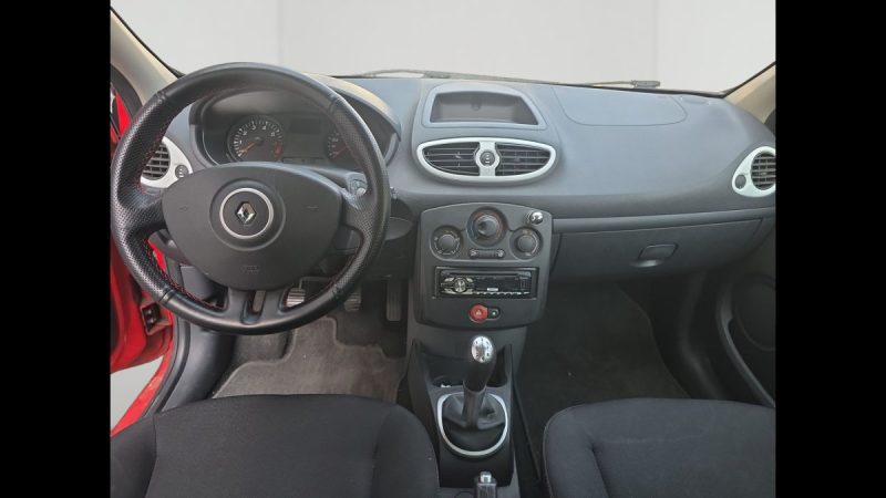 RENAULT CLIO III AUTHENTIQUE 1.2L 16V CLIM