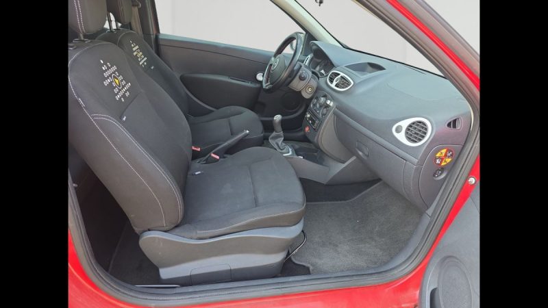 RENAULT CLIO III AUTHENTIQUE 1.2L 16V CLIM