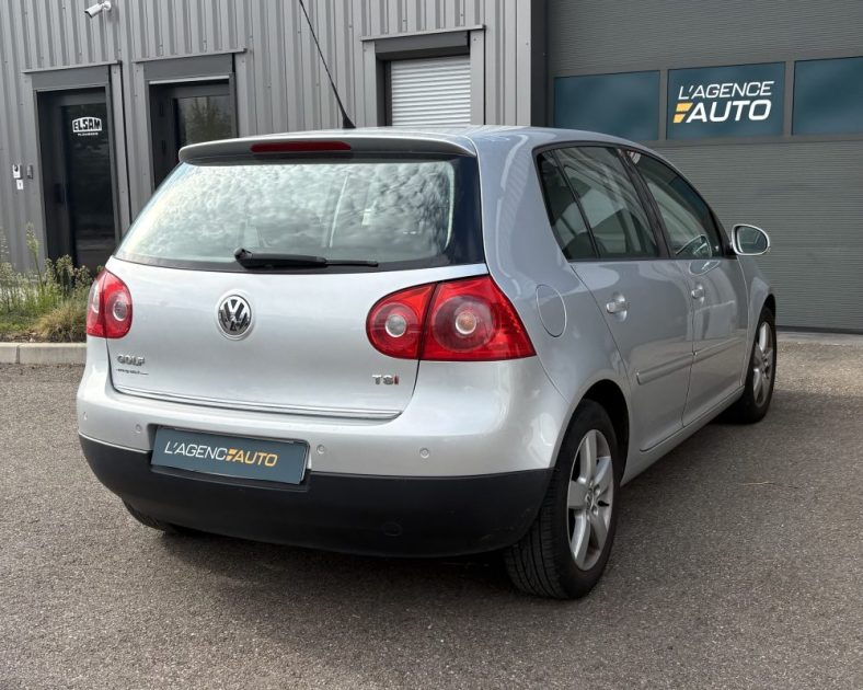 Volkswagen Golf Carat 1.4 TSI 122 ch DSG 2009 — Entretien complet - Boite Automatique