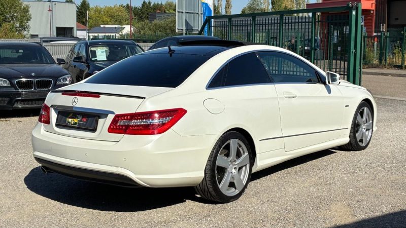 Mercedes-Benz Classe E 220 CDi Coupé Pack AMG 163ch tbé