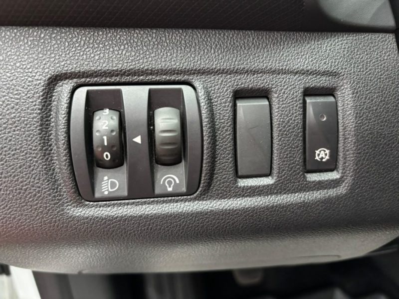 RENAULT CLIO IV TCE 75  2019