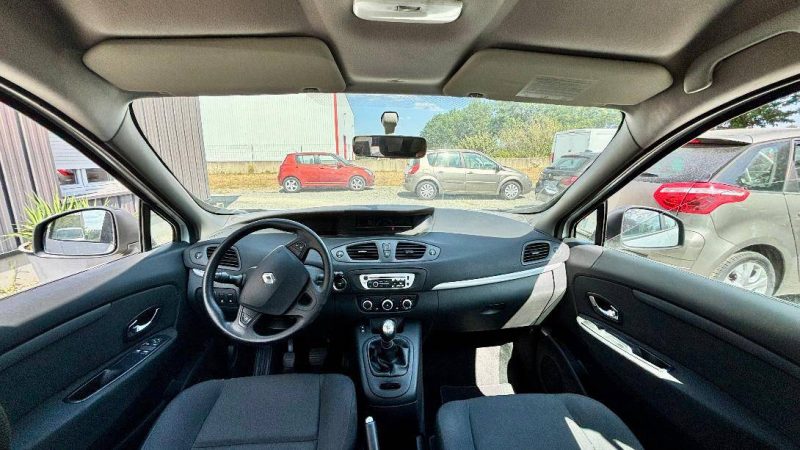 RENAULT  MEGANE SCENIC GRAND SCENIC 1.5 DCI AUTHENTIQUE 2012