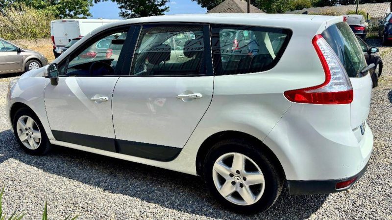 RENAULT  MEGANE SCENIC GRAND SCENIC 1.5 DCI AUTHENTIQUE 2012