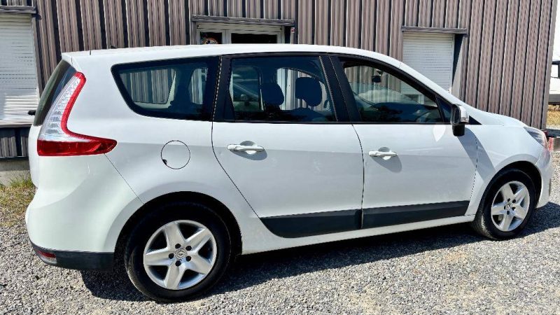 RENAULT  MEGANE SCENIC GRAND SCENIC 1.5 DCI AUTHENTIQUE 2012