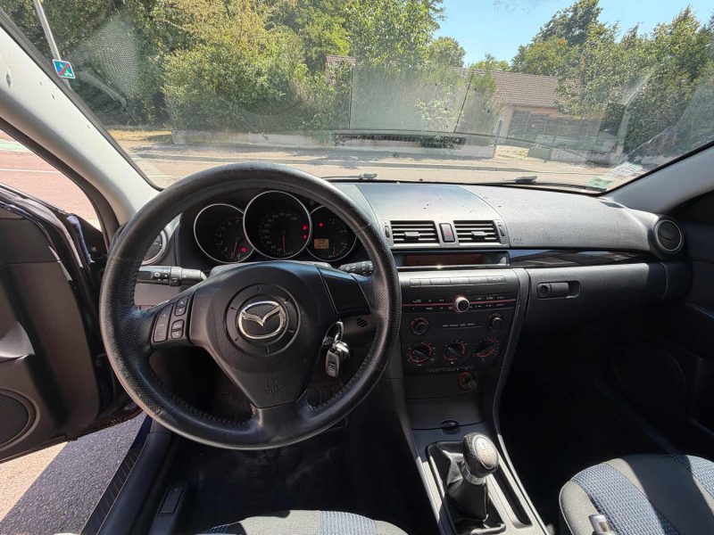 MAZDA 3 ELEGANCE 