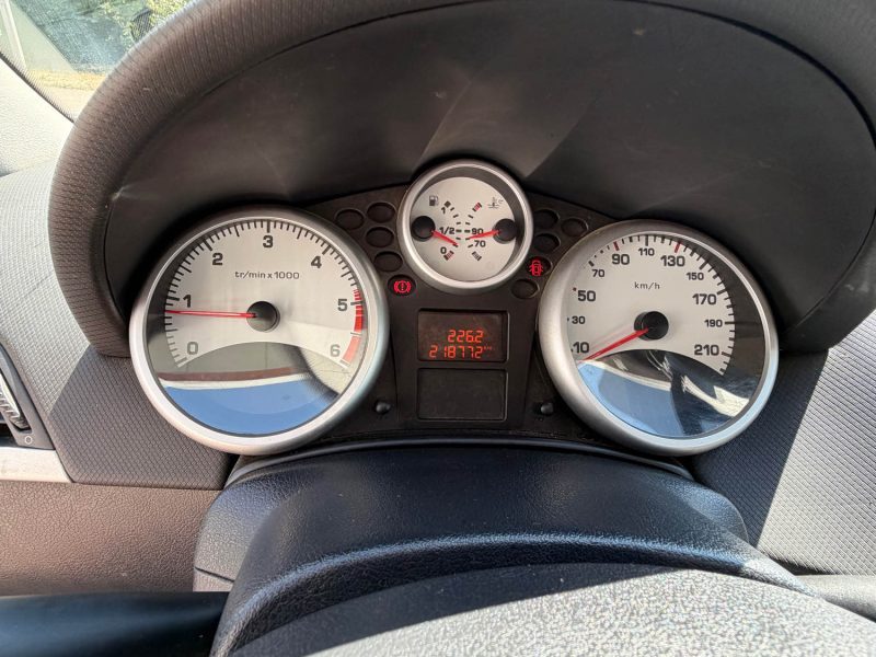 PEUGEOT 207 1.4 HDI 70CV TRENDY 