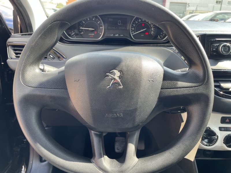 PEUGEOT 208 1.2 PURE TECH 68 LIKE 2018