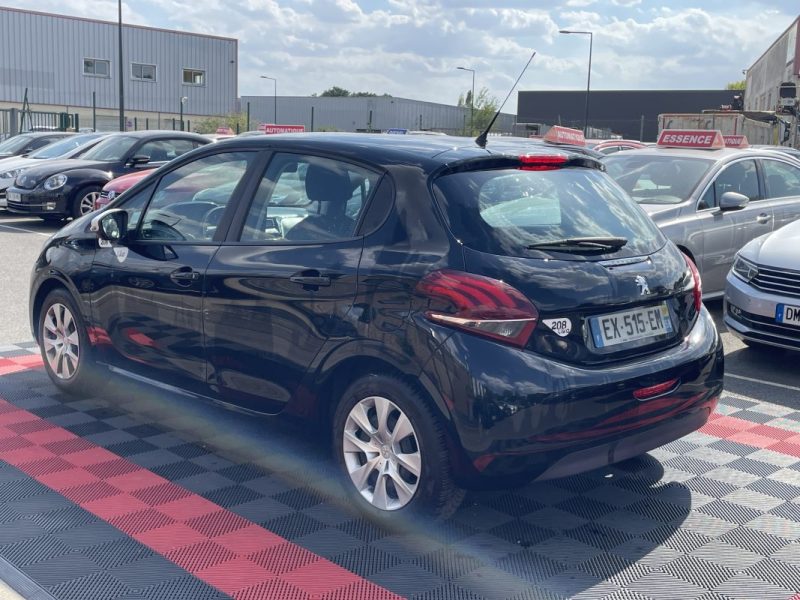 PEUGEOT 208 1.2 PURE TECH 68 LIKE 2018