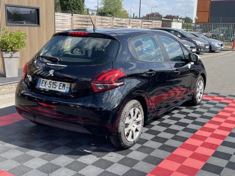 PEUGEOT 208 1.2 PURE TECH 68 LIKE 2018