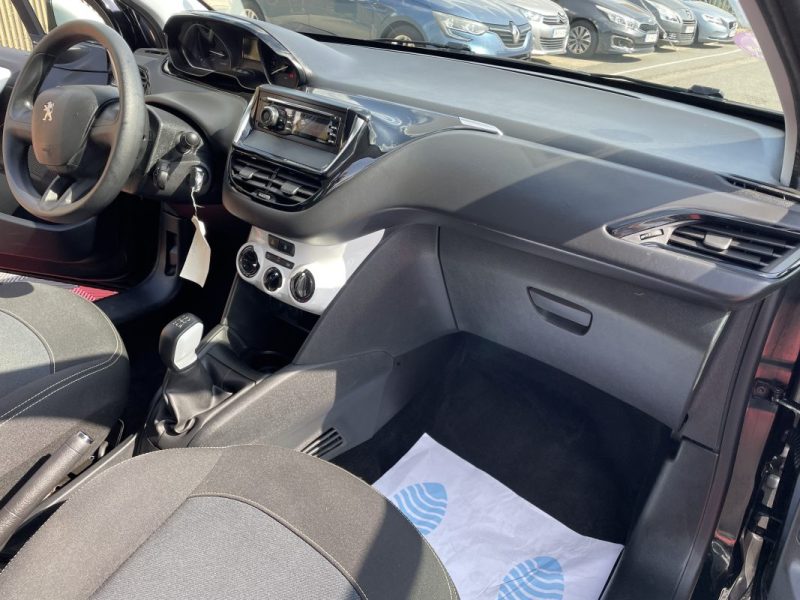 PEUGEOT 208 1.2 PURE TECH 68 LIKE 2018