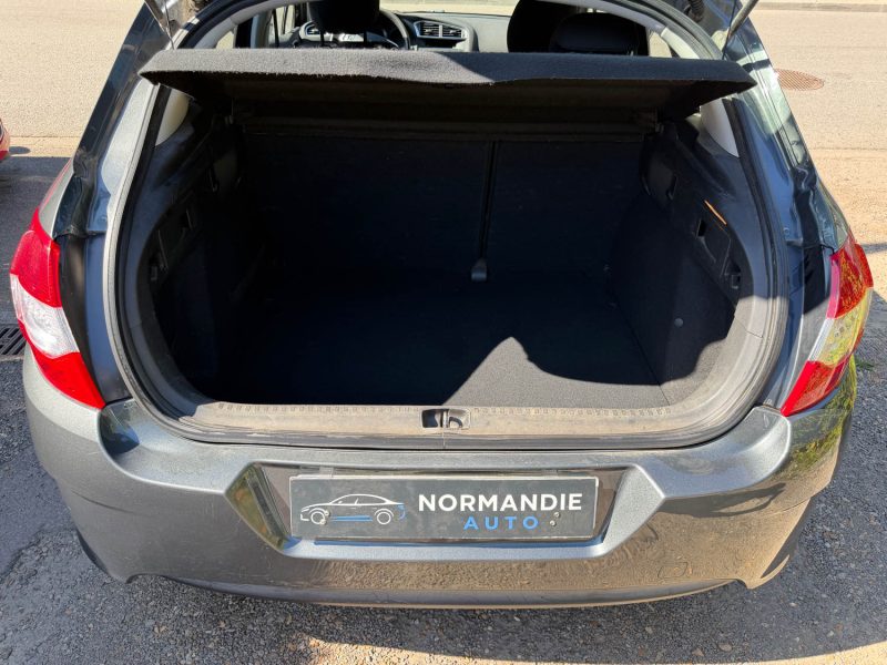 Citroen c4 1.4 VTI 95 Attraction