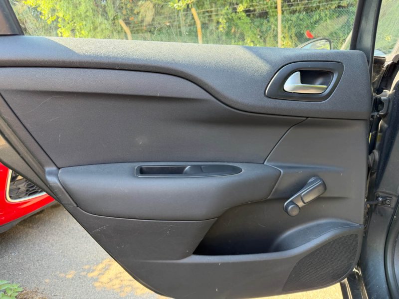 Citroen c4 1.4 VTI 95 Attraction