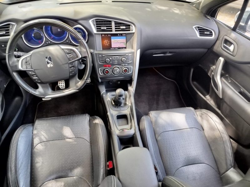 CITROEN DS4 1,6 THP 200 CH SPORT CHIC MAI 2012