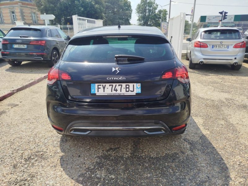 CITROEN DS4 1,6 THP 200 CH SPORT CHIC MAI 2012