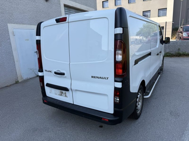 RENAULT TRAFIC L2H1 2.0 DCI 145CH