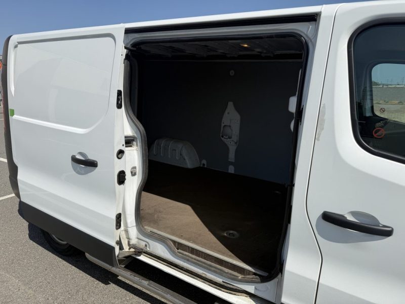 RENAULT TRAFIC L2H1 2.0 DCI 145CH
