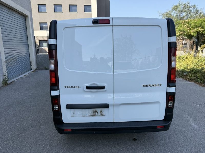 RENAULT TRAFIC L2H1 2.0 DCI 145CH