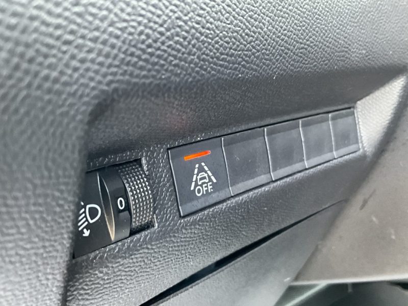 PEUGEOT 208 1.5 BLUE HDI 100 CV ACTIVE 