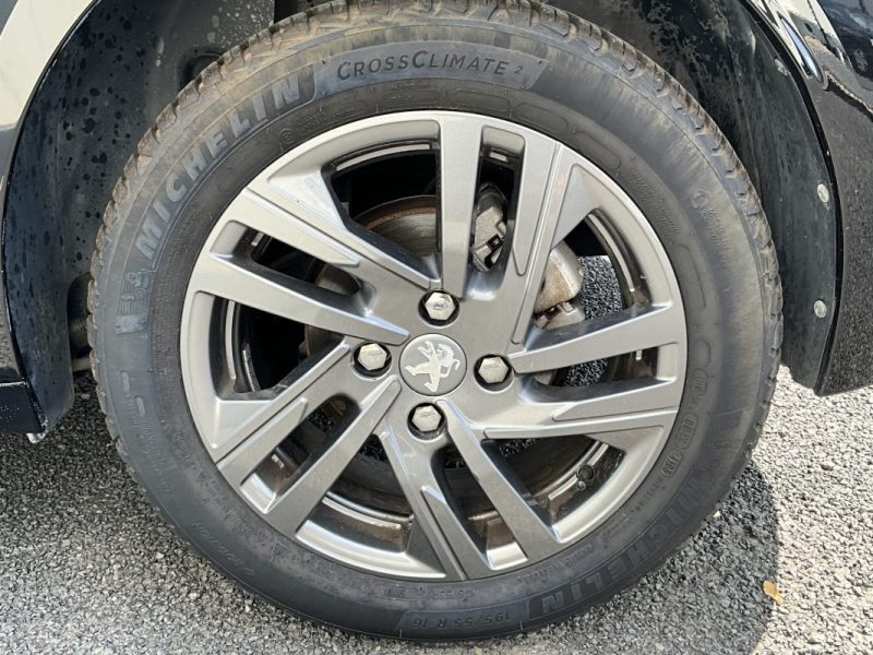 PEUGEOT 208 1.5 BLUE HDI 100 CV ACTIVE 