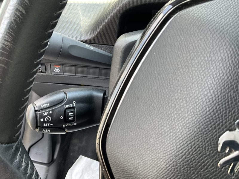 PEUGEOT 208 1.5 BLUE HDI 100 CV ACTIVE 