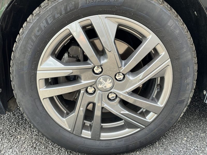 PEUGEOT 208 1.5 BLUE HDI 100 CV ACTIVE 