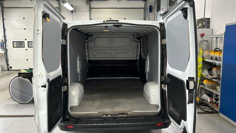 RENAULT TRAFIC L2H1 2.0 DCI 130