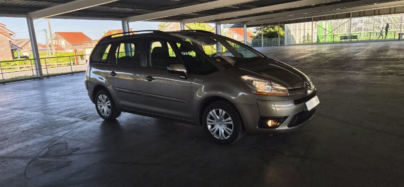 CITROEN GRAND C4 PICASSO 1.6 HDI 110 CV AN 2010 7 PLACES PROPRE 104 KM